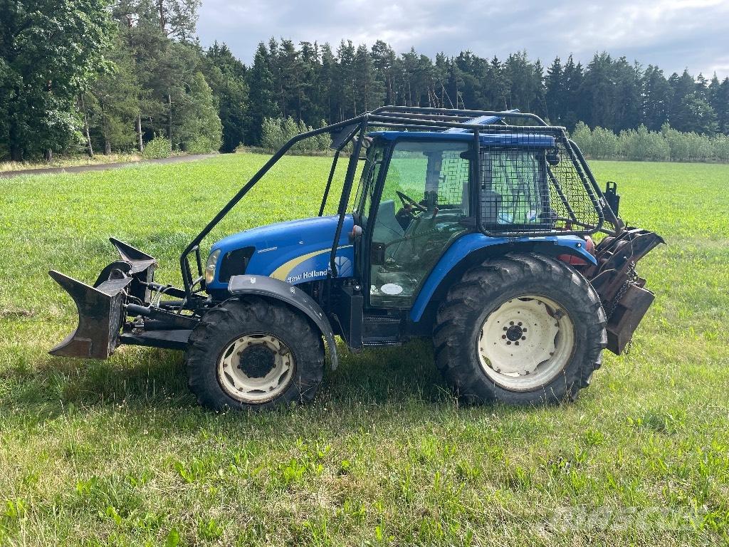 New Holland  T5050 林業用曳引機