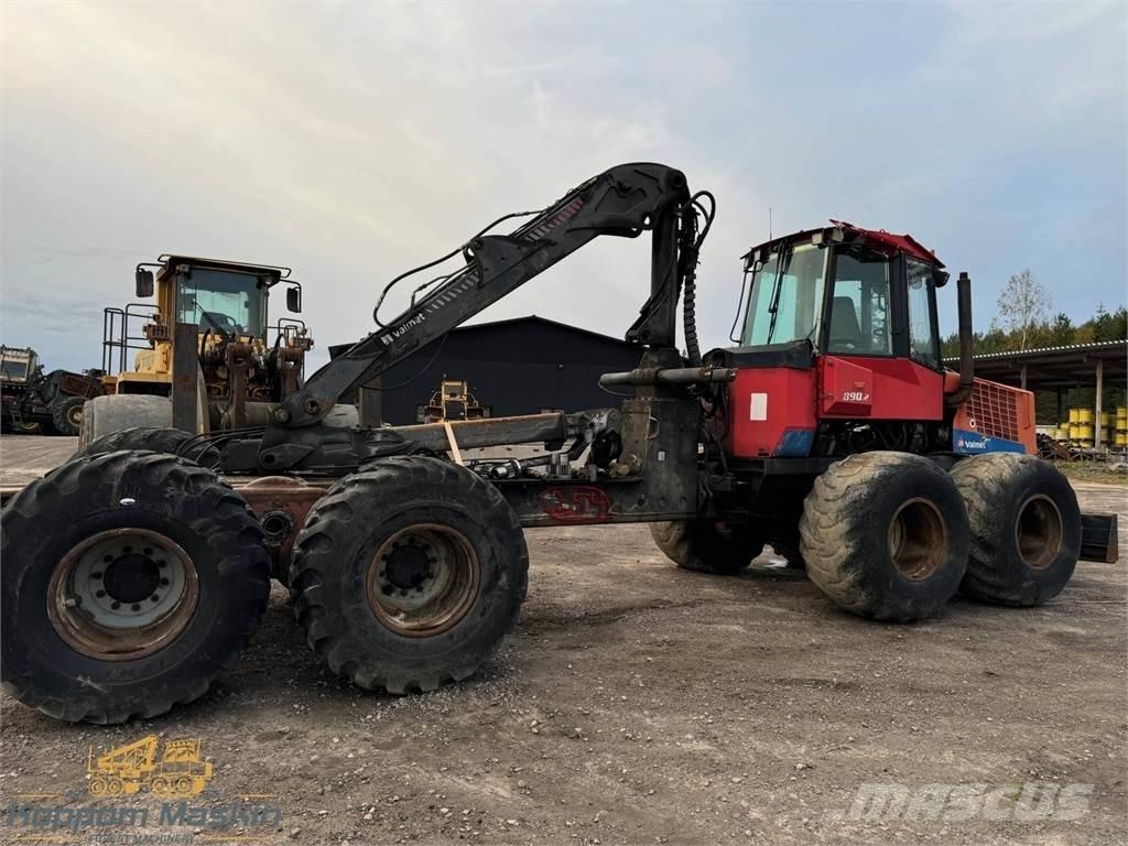 Valmet 890.2 集運機