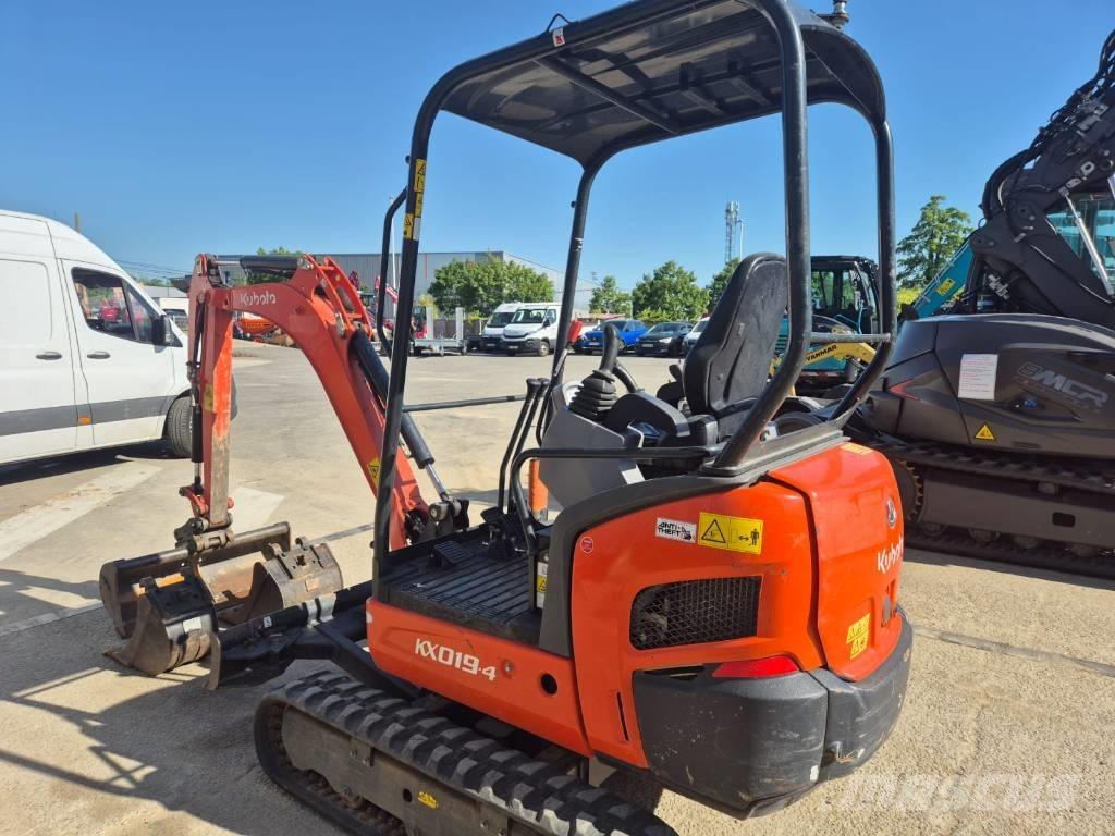 Kubota KX 019-4 小型挖土機/掘鑿機<7t(小型挖掘機)