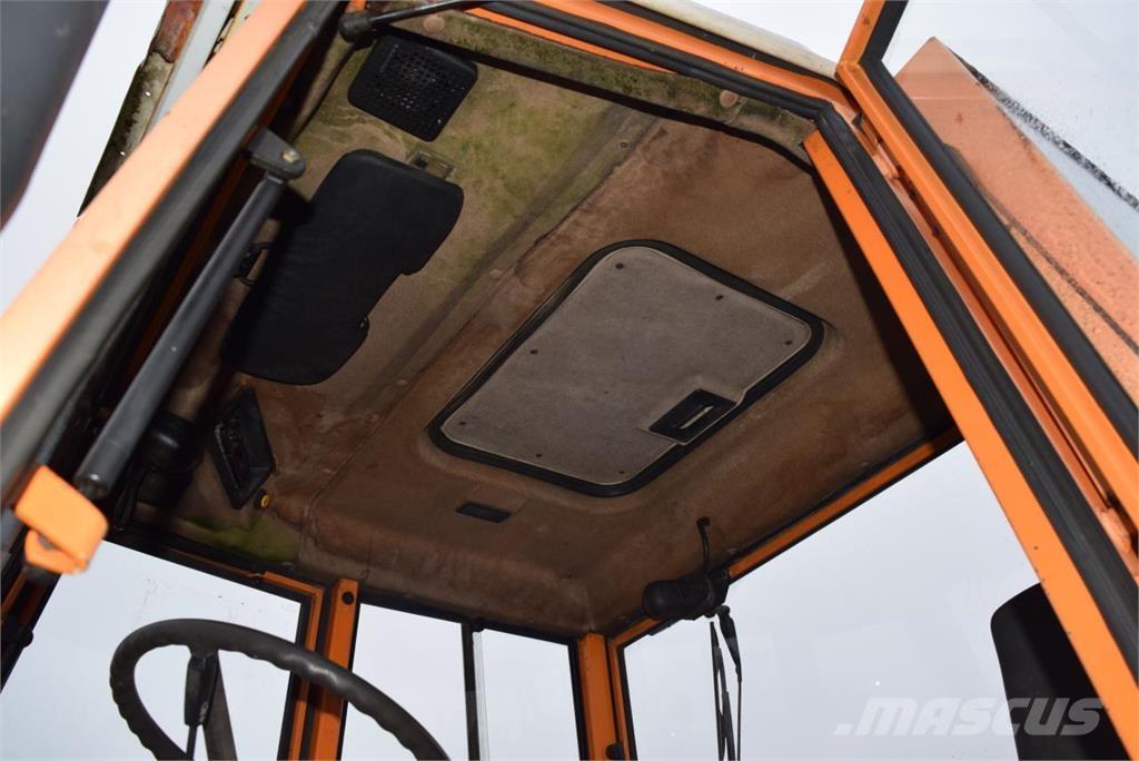 Fendt 380 GTA 曳引機