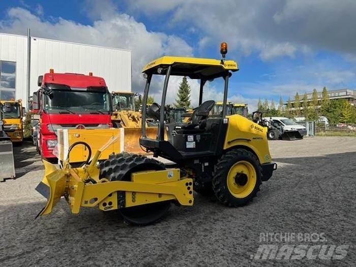 Bomag BW 124 PDH-5 其他耕耘機和配件