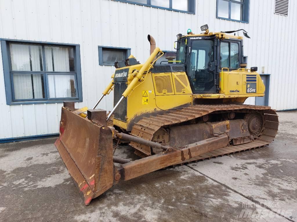 Komatsu D65PX-18 履帶推土機