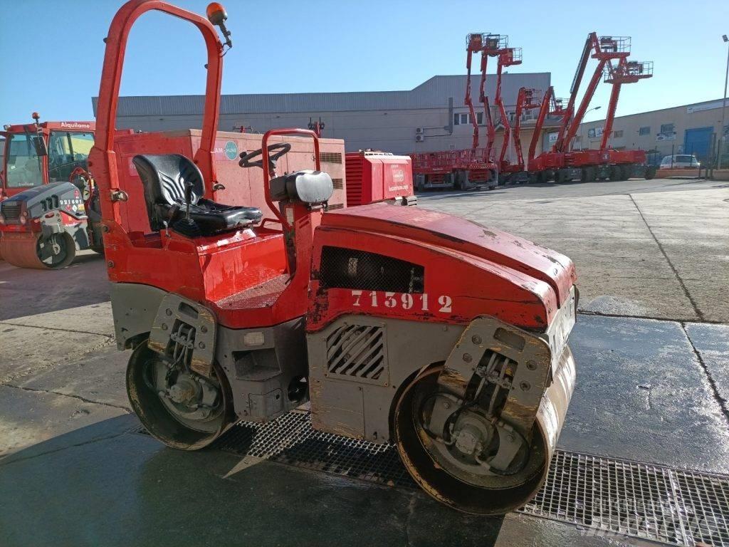 Bomag BW 100 AD-4 雙輪滾壓機