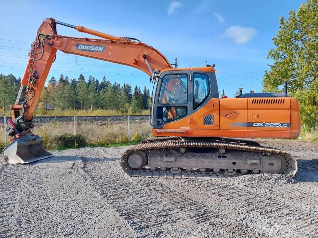 Doosan DX 225 LC 履帶式 挖土機/掘鑿機/挖掘機