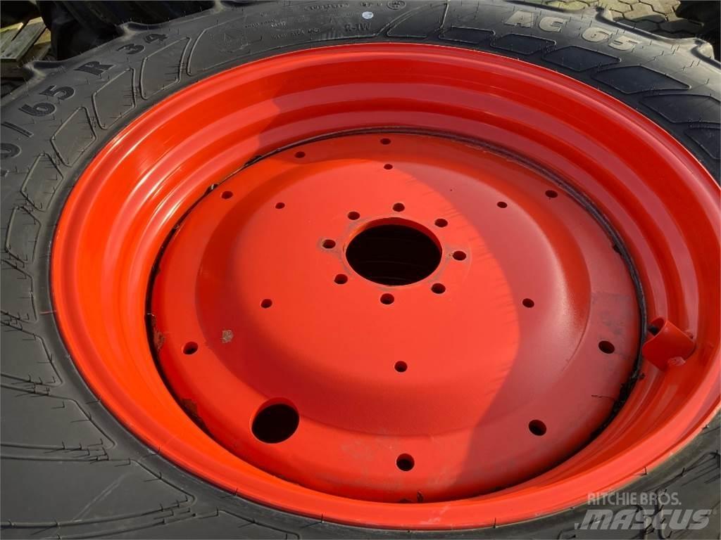 Mitas 540/65 R34 輪胎、車輪和輪圈