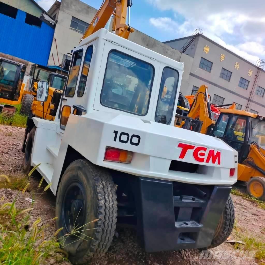 TCM FD100 柴油卡車
