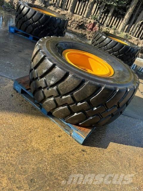 Goodyear Industrial 輪胎、車輪和輪圈