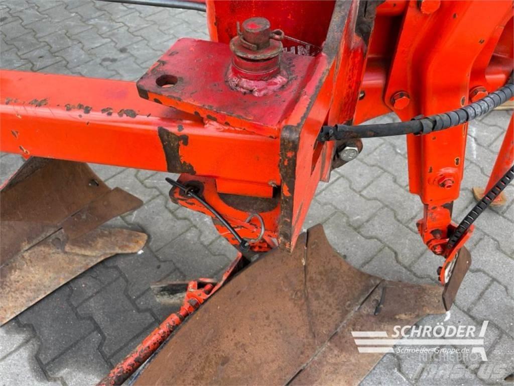 Kuhn MULTI 12 雙向犁