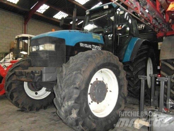 New Holland TM 150 曳引機