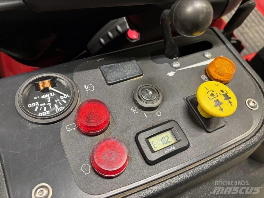 Ferris IS 2600 零迴轉割草機