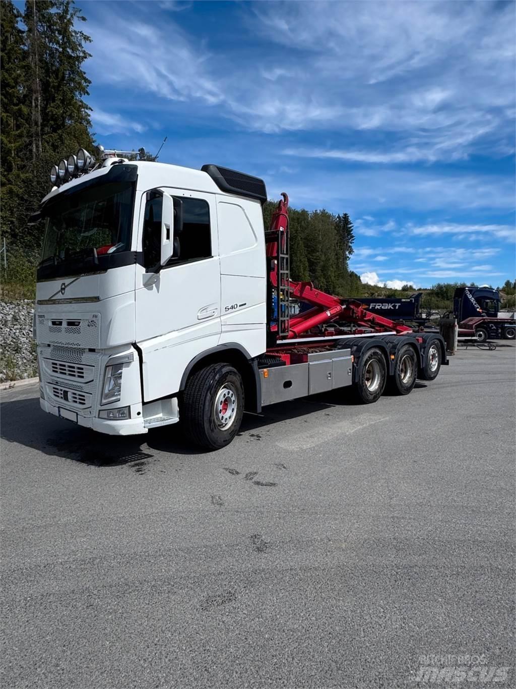 Volvo FH 540 8X4 吊鉤式起重車