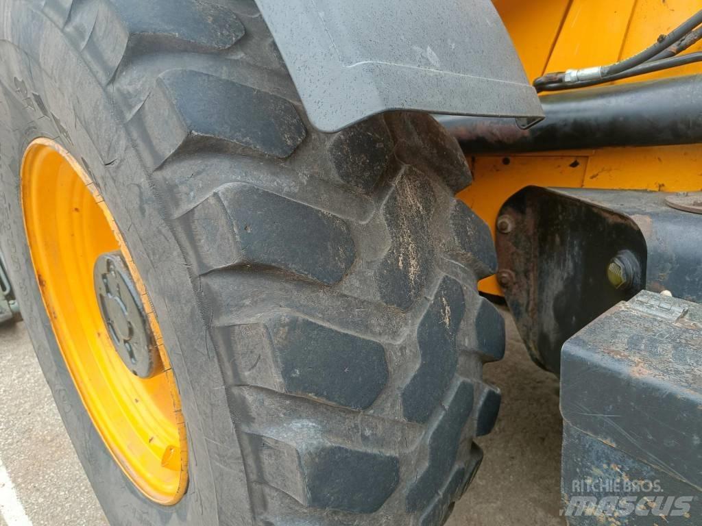 JCB 4 CX 反鏟裝載機
