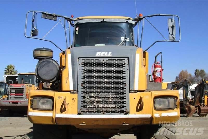 Bell B40D 鉸接式起吊車