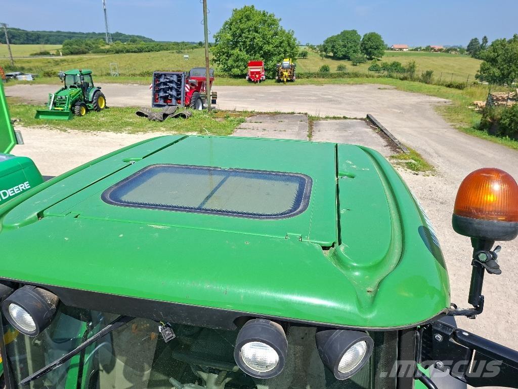 John Deere 6110M 曳引機