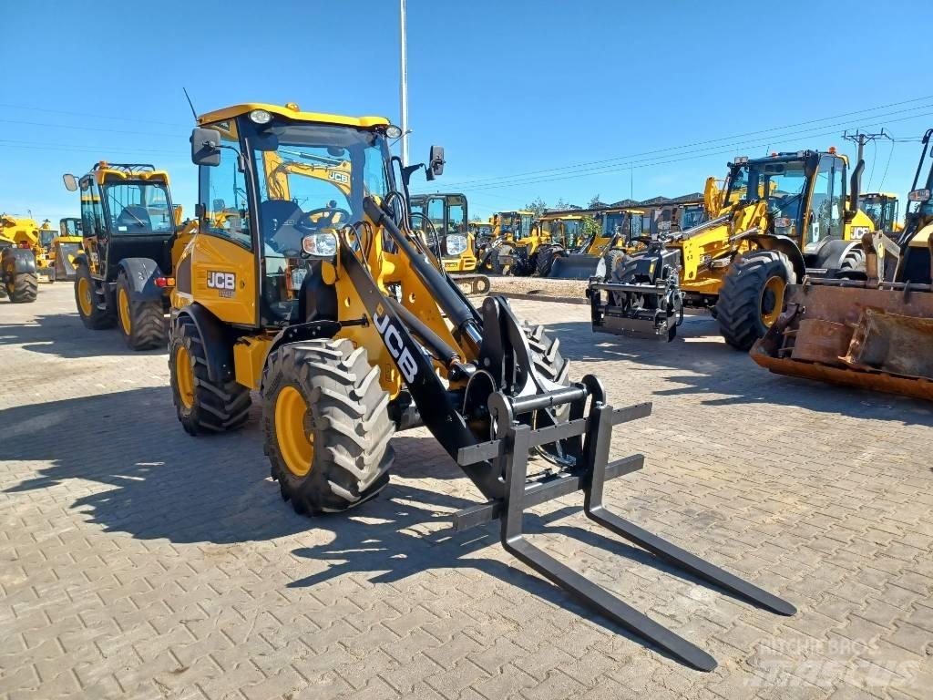 JCB 406 輪胎式裝載機