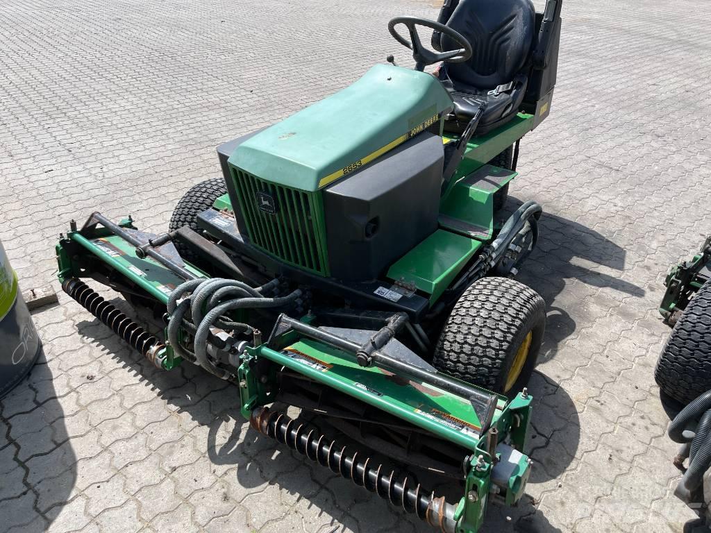 John Deere 2653 騎乘式割草機