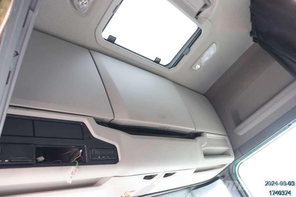 Scania R 駕駛室與內部