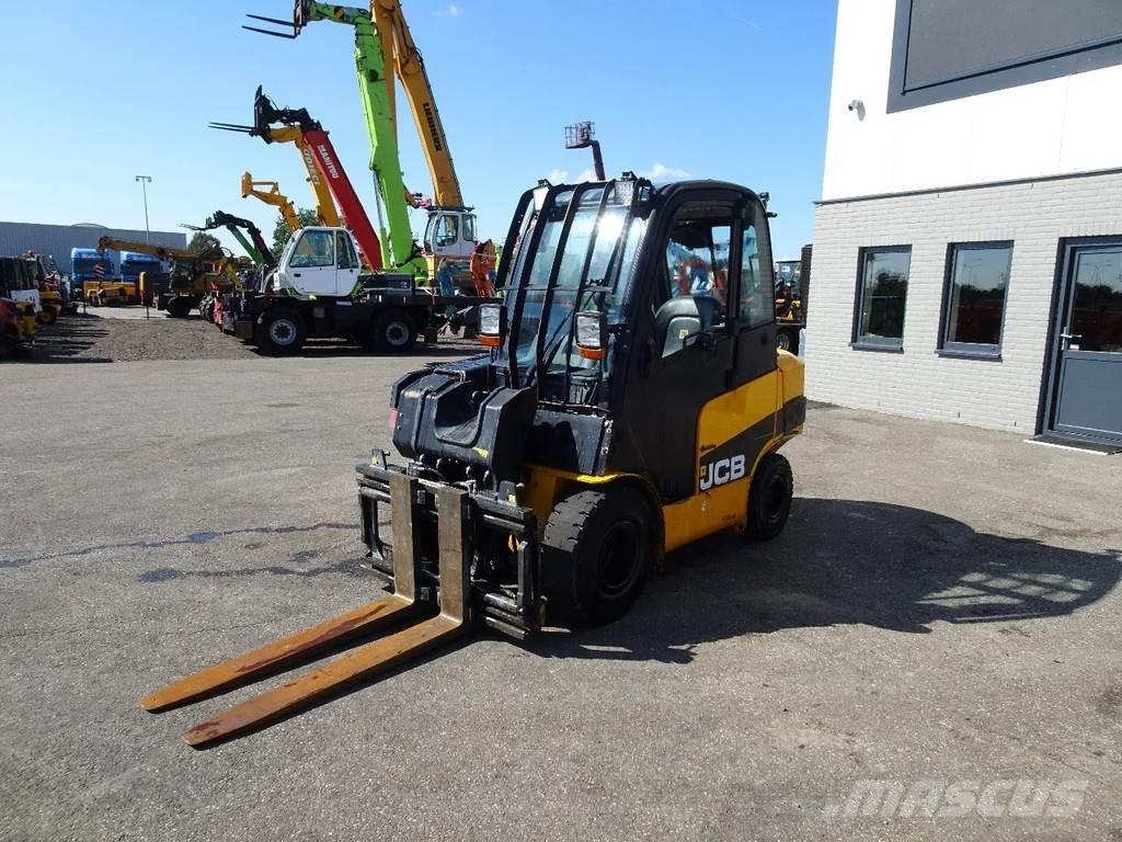 JCB TLT30D 伸縮臂操作車