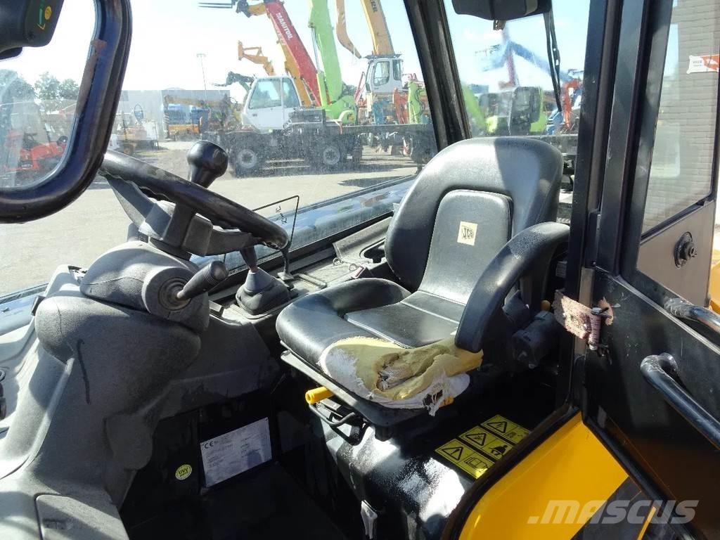 JCB TLT30D 伸縮臂操作車