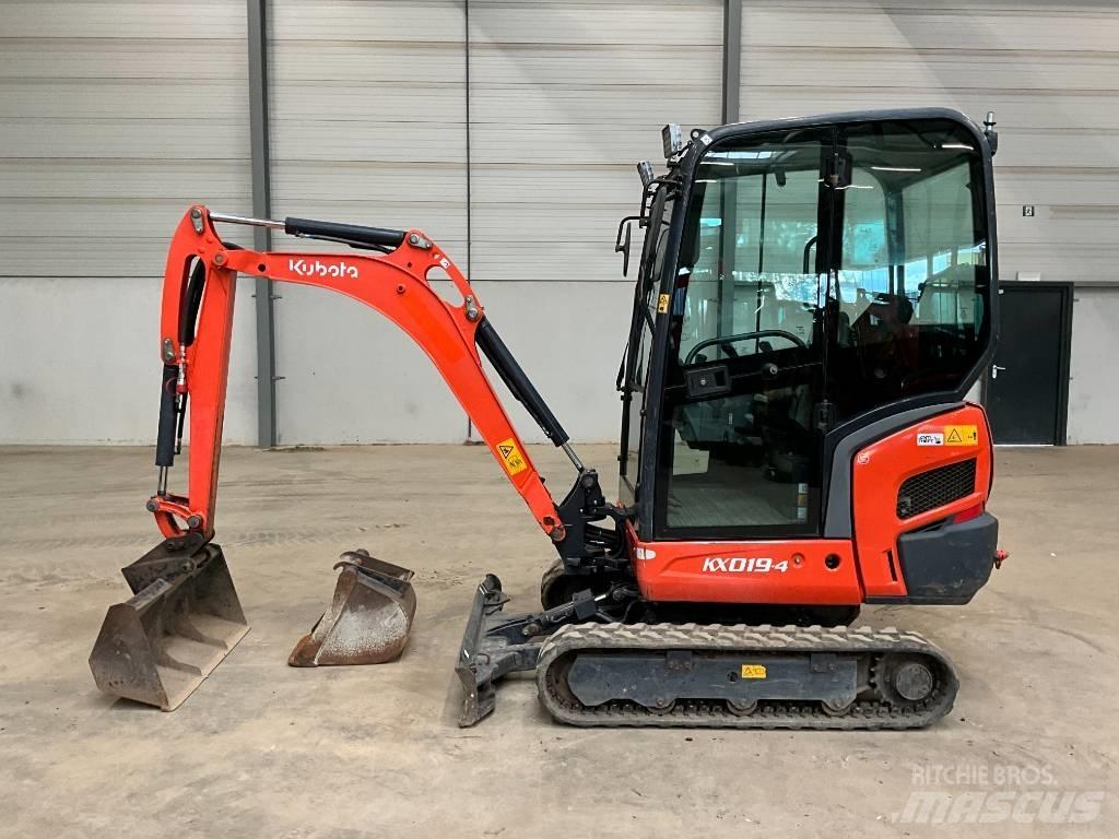 Kubota KX 019-4 小型挖土機/掘鑿機<7t(小型挖掘機)