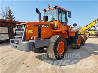 Doosan DL 200 輪胎式裝載機