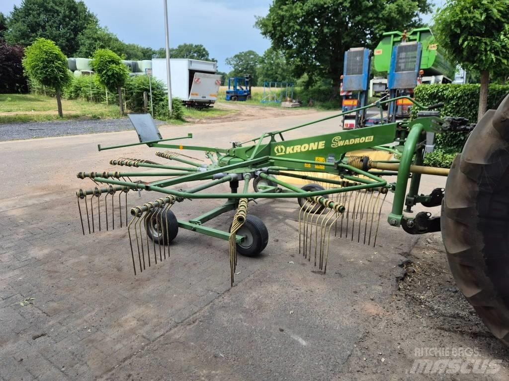 Krone Swadro 46 堆草機