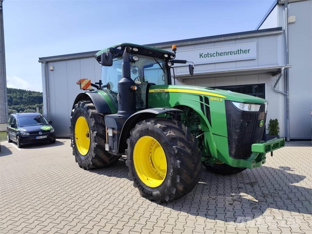 John Deere 8345R 曳引機