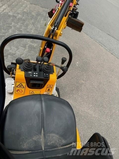 JCB 8010CTS 小型挖土機/掘鑿機<7t(小型挖掘機)