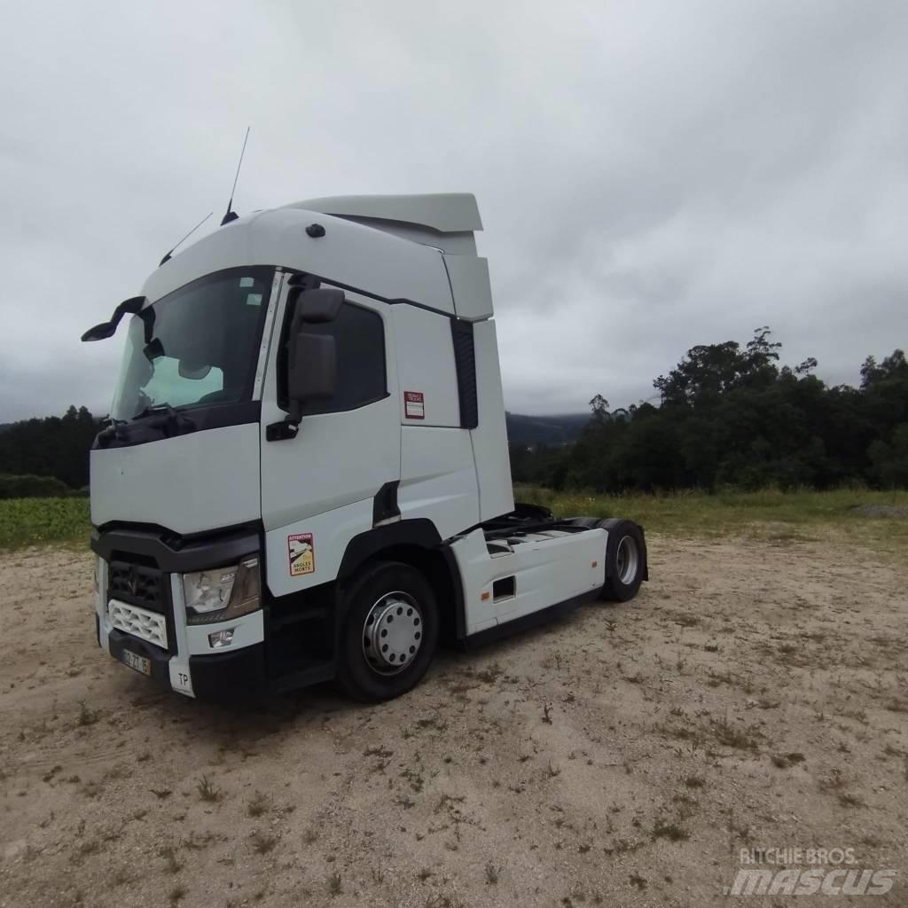 Renault T460 曳引機組件