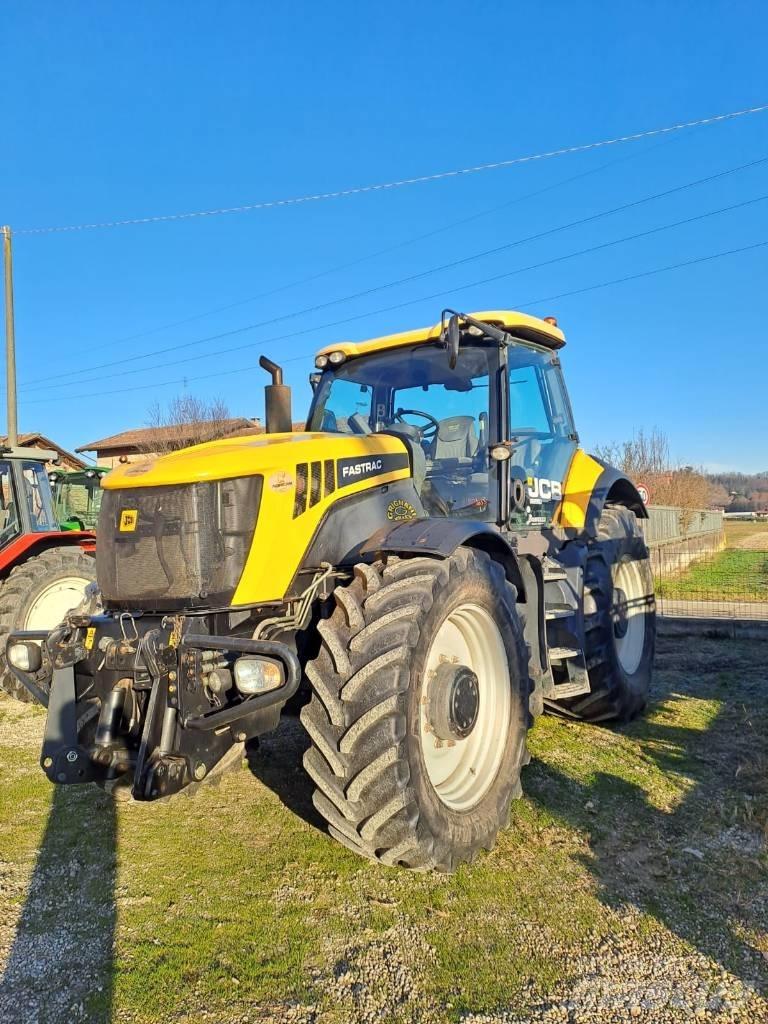 JCB Fastrac 8250 曳引機
