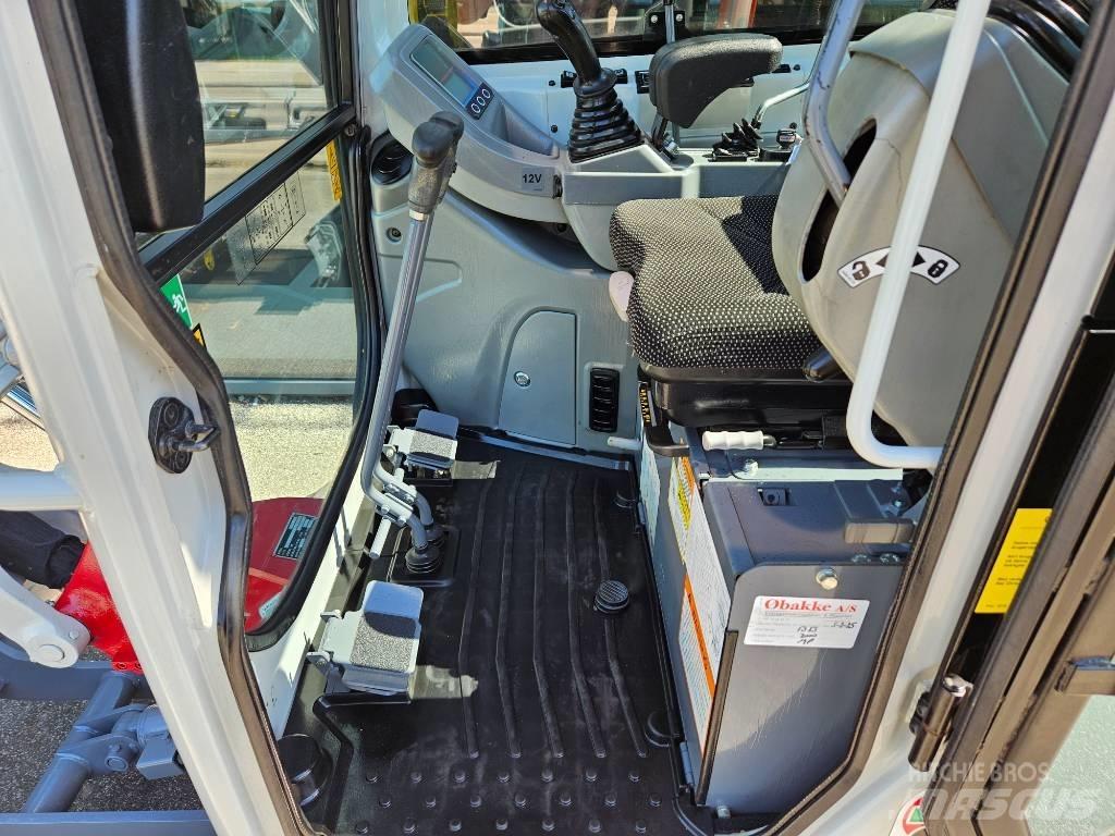 Takeuchi tb216 小型挖土機/掘鑿機<7t(小型挖掘機)