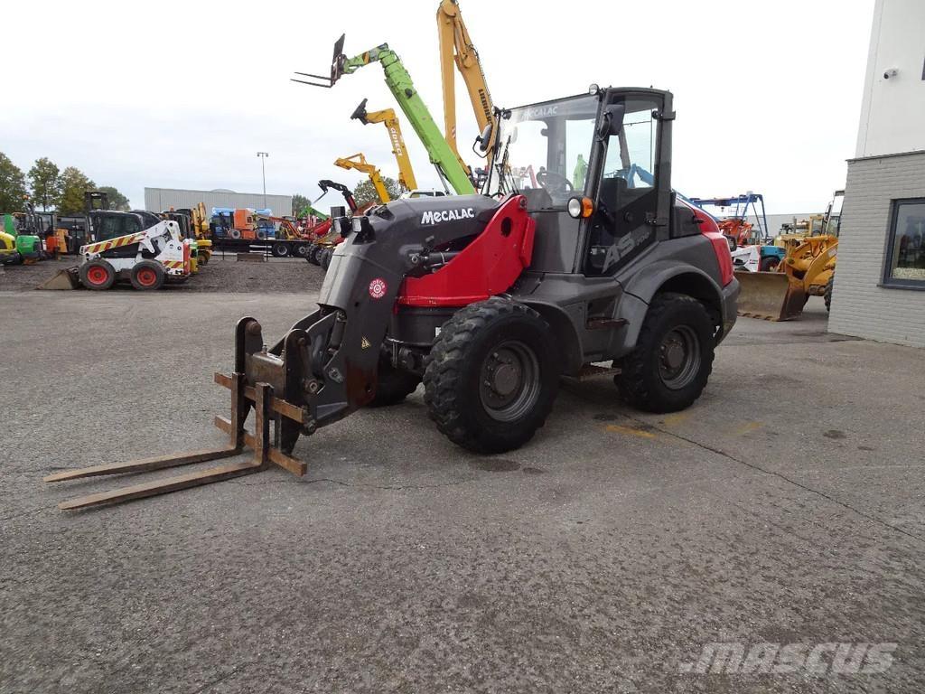 Mecalac AS700 輪胎式裝載機