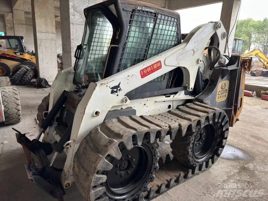Bobcat S 330 滑移轉向裝載機