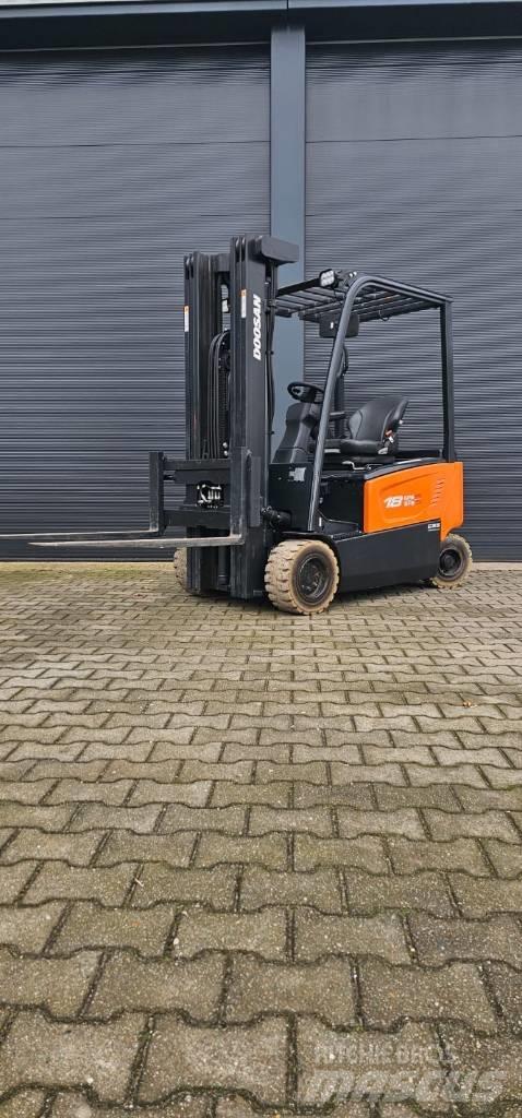 Doosan B 18 X-7 電動堆高機
