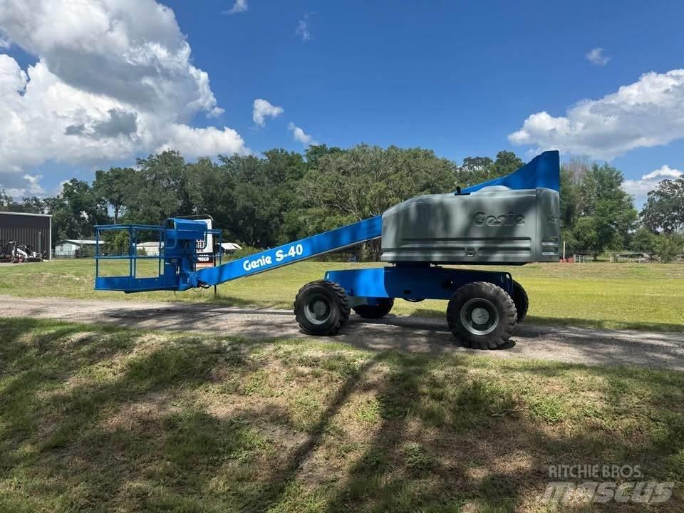 Genie S 40 伸縮臂高空作業車