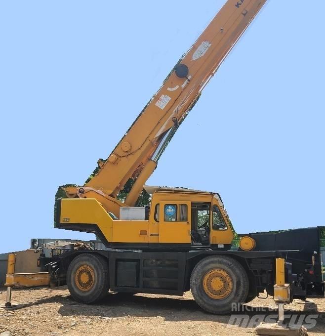 Kato KR35H-V 越野起重機