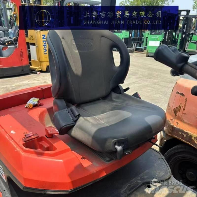 Toyota 7 FBL 15 電動堆高機