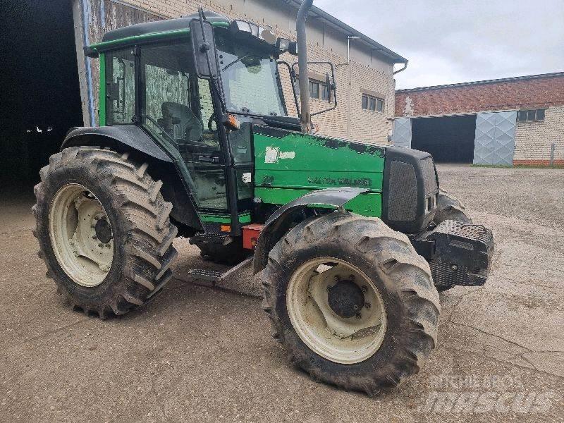 Valtra Valmet 900 曳引機