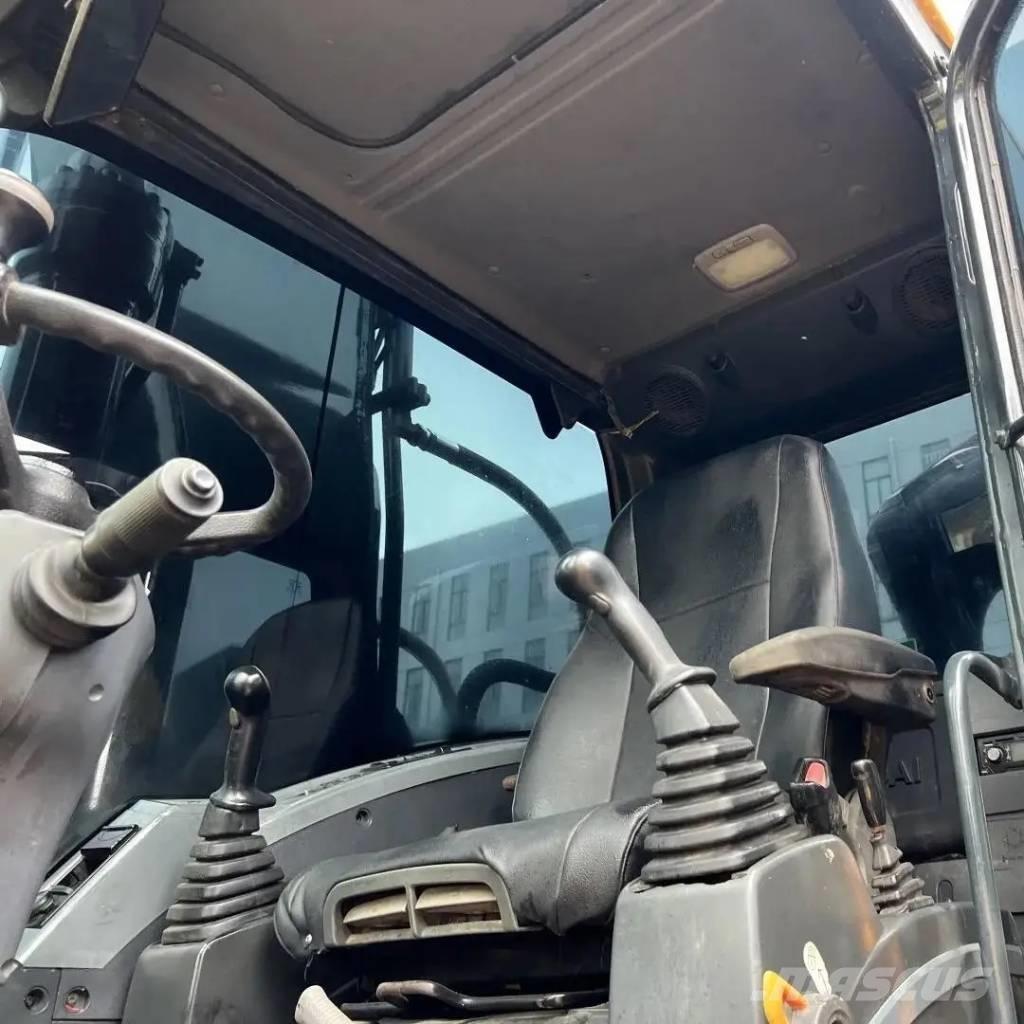 Hyundai R210W-9T 旋轉式挖土機/掘鑿機/挖掘機