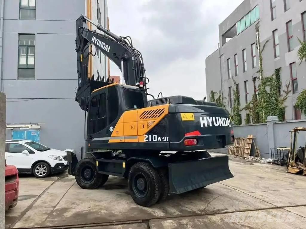 Hyundai R210W-9T 旋轉式挖土機/掘鑿機/挖掘機