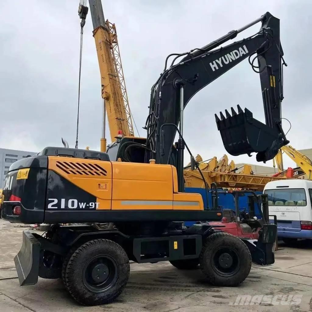 Hyundai R210W-9T 旋轉式挖土機/掘鑿機/挖掘機