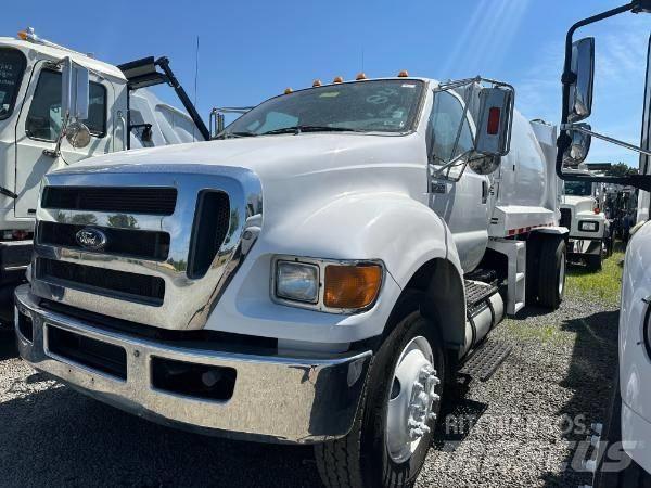 Ford F 750 垃圾車