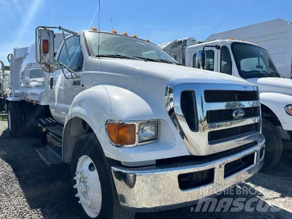 Ford F 750 垃圾車