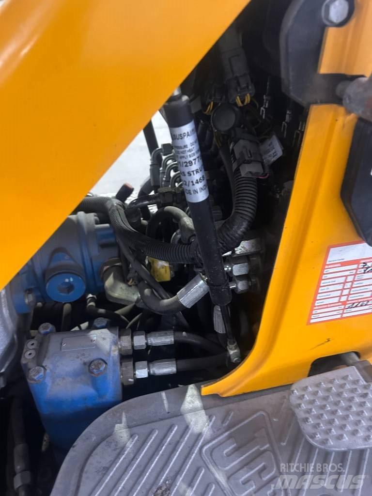 JCB 8010 CTS 小型挖土機/掘鑿機<7t(小型挖掘機)