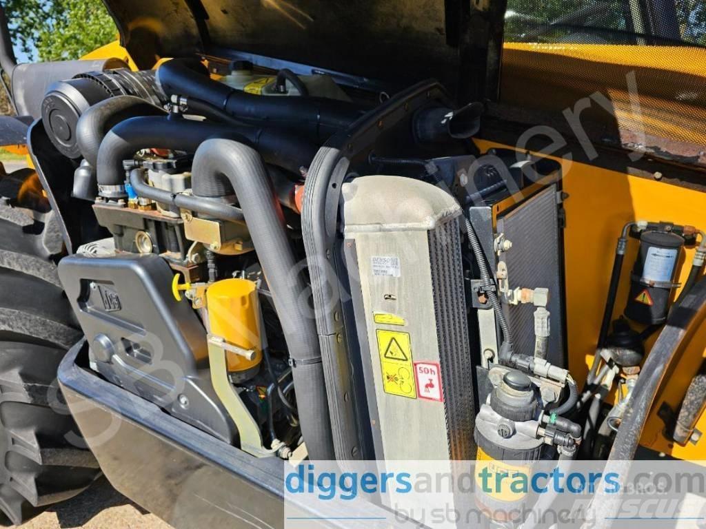 JCB 526-56 Agri 農業用伸縮臂裝載機
