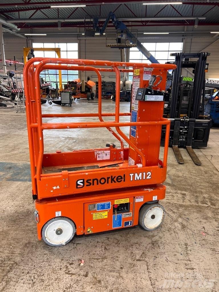 Snorkel TM 12 垂直升降工作台