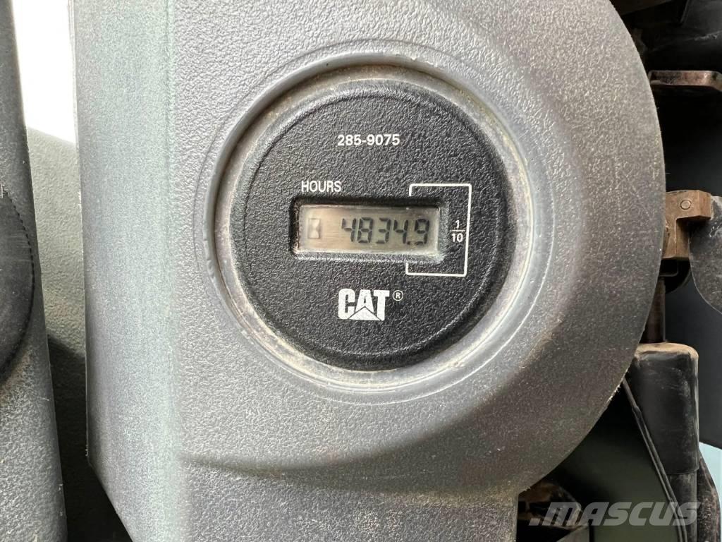 CAT CP74 單輪滾壓機