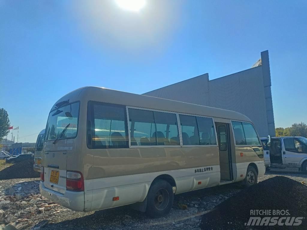 Toyota Coaster Bus 迷你巴士