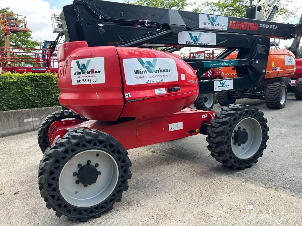 Manitou 200 ATJ RC 曲臂高空作業車
