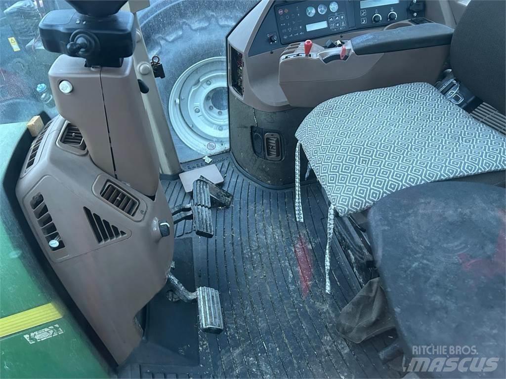 John Deere 8100 曳引機